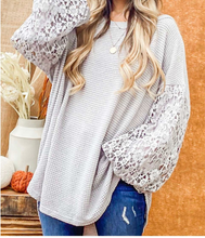 Load image into Gallery viewer, Floral Lace Balloon Sleeve Top