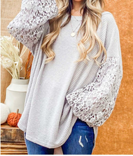 Load image into Gallery viewer, Floral Lace Balloon Sleeve Top