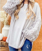 Load image into Gallery viewer, Floral Lace Balloon Sleeve Top